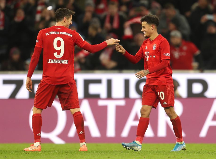 [图]德甲-库蒂尼奥戴帽莱万破门 拜仁6-1不莱梅